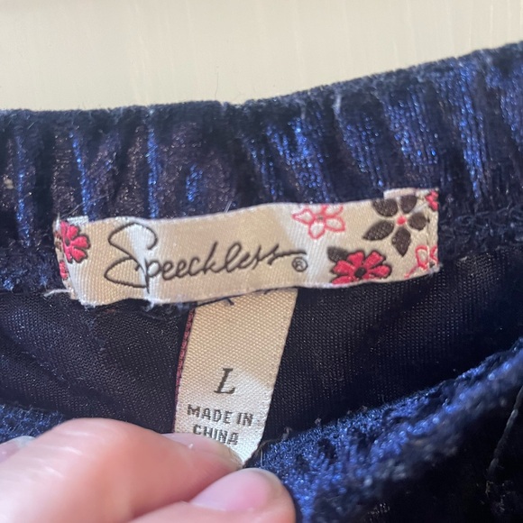 Speechless Deep Navy Crushed Velvet Leggings - Size L - Picture 5 of 6